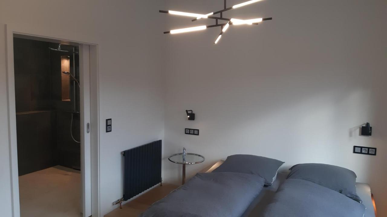 Ferienwohnungen Und Zimmer In Reutlingen-Goenningen ภายนอก รูปภาพ