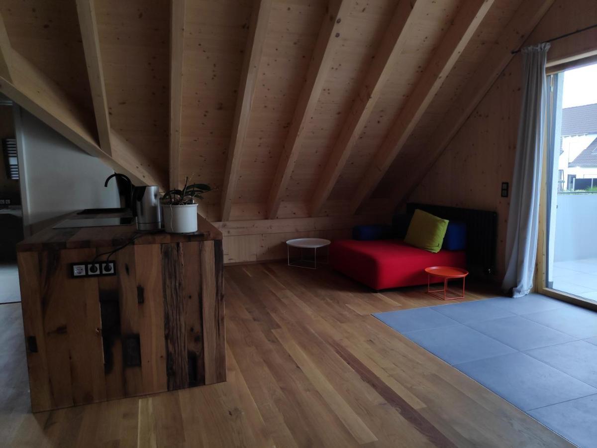 Ferienwohnungen Und Zimmer In Reutlingen-Goenningen ภายนอก รูปภาพ