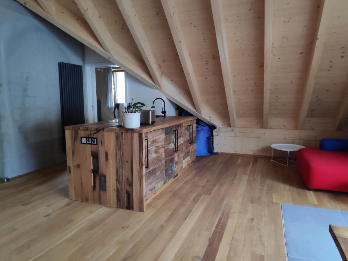 Ferienwohnungen Und Zimmer In Reutlingen-Goenningen ภายนอก รูปภาพ