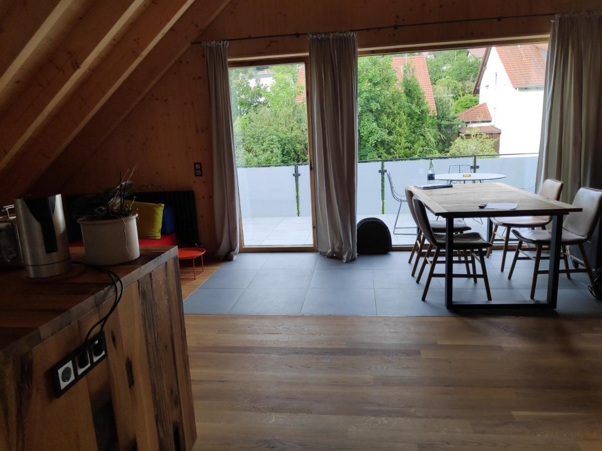 Ferienwohnungen Und Zimmer In Reutlingen-Goenningen ภายนอก รูปภาพ